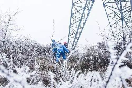 代替人工去巡視輸電線路？這家公司的無(wú)人機(jī)可不簡(jiǎn)單
