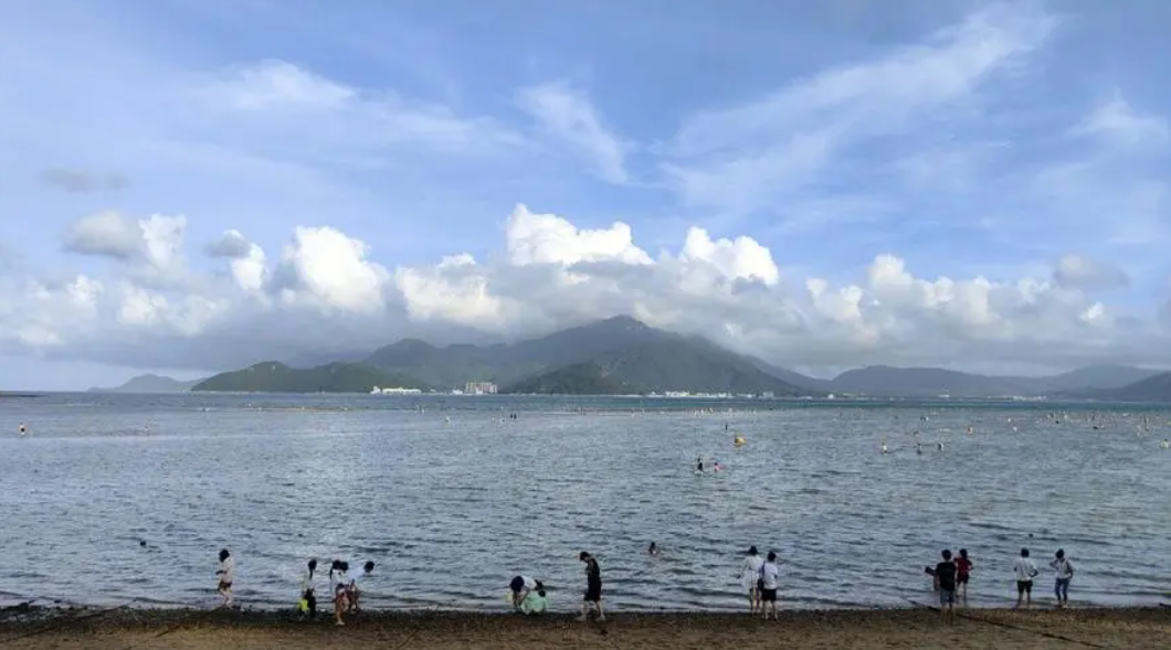 海邊沙灘防偷渡、防溺水監(jiān)控使用球形轉(zhuǎn)臺設(shè)備的優(yōu)勢包括哪些！